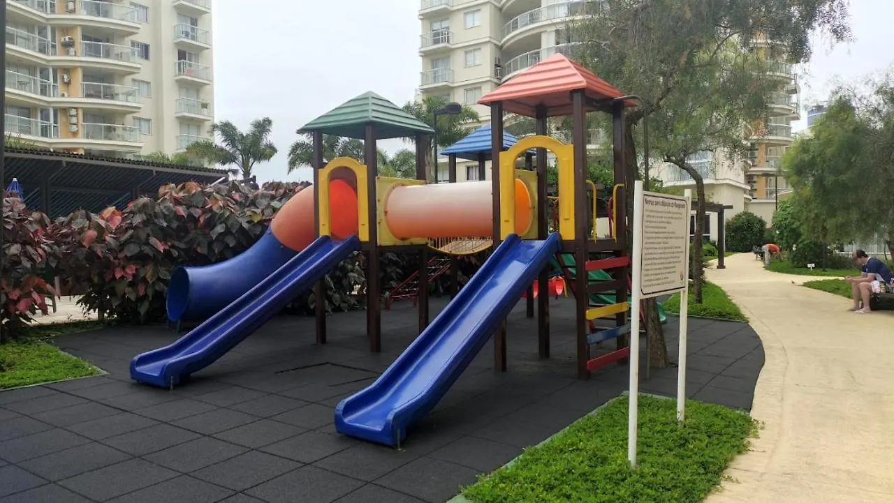 Apartamento de Praia em Condomínio Fechado Penha