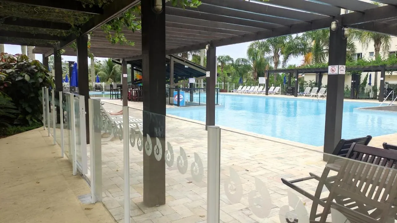 Apartamento de Praia em Condomínio Fechado Penha